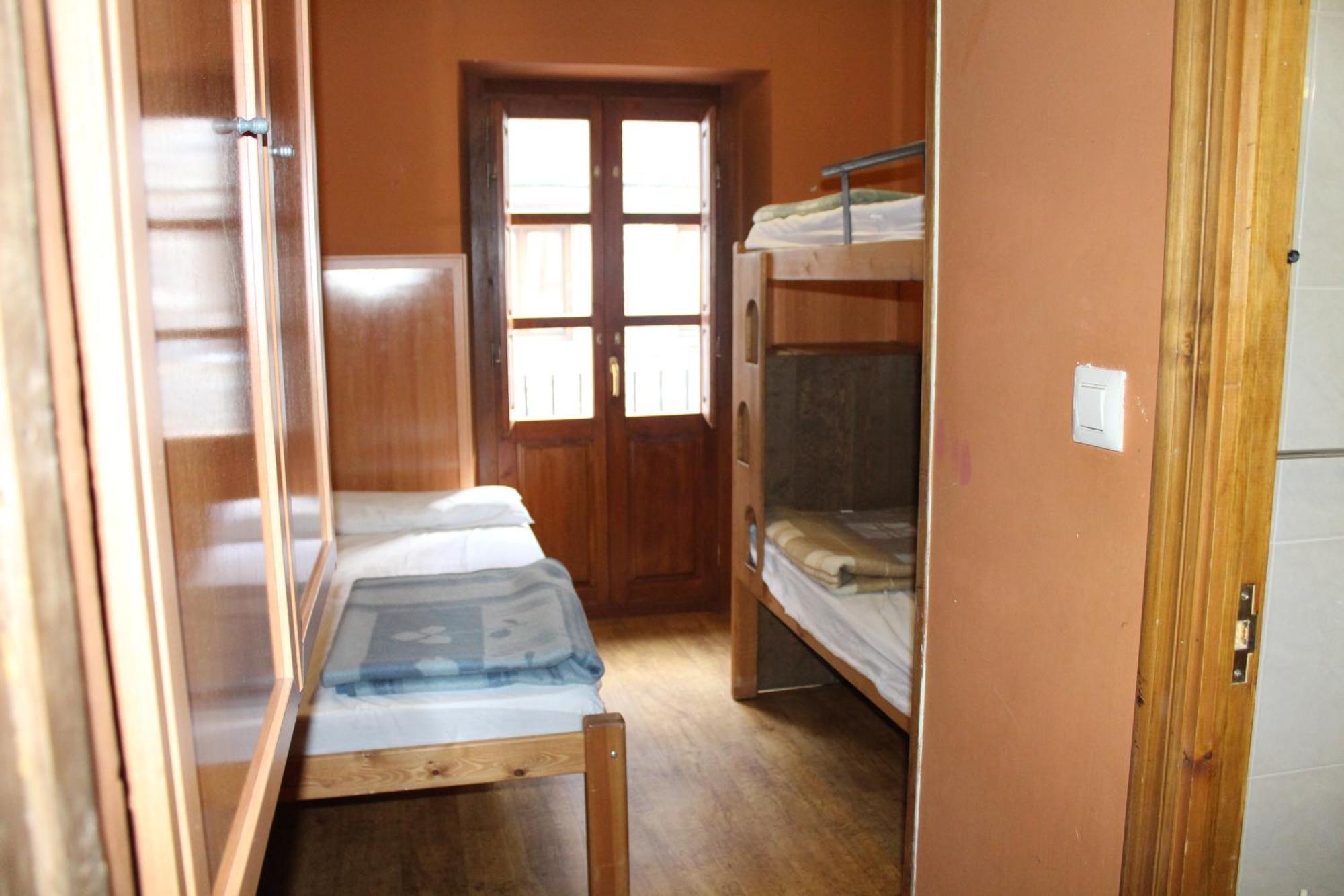 Albergue-Refugio Sargantana Canfranc Quarto foto